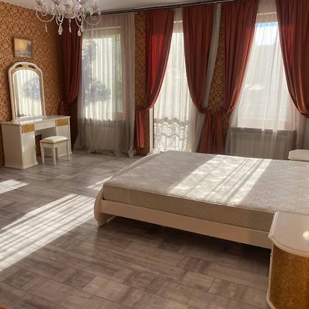 Valencia Hotel Одесса Экстерьер фото